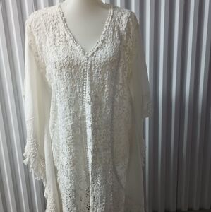 Selling a woman's Indian dress